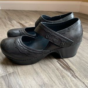 Dansko Black Harlow Mary Jane Clogs Black 38